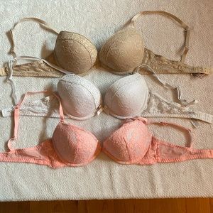 Bundle of lacey 32C bras